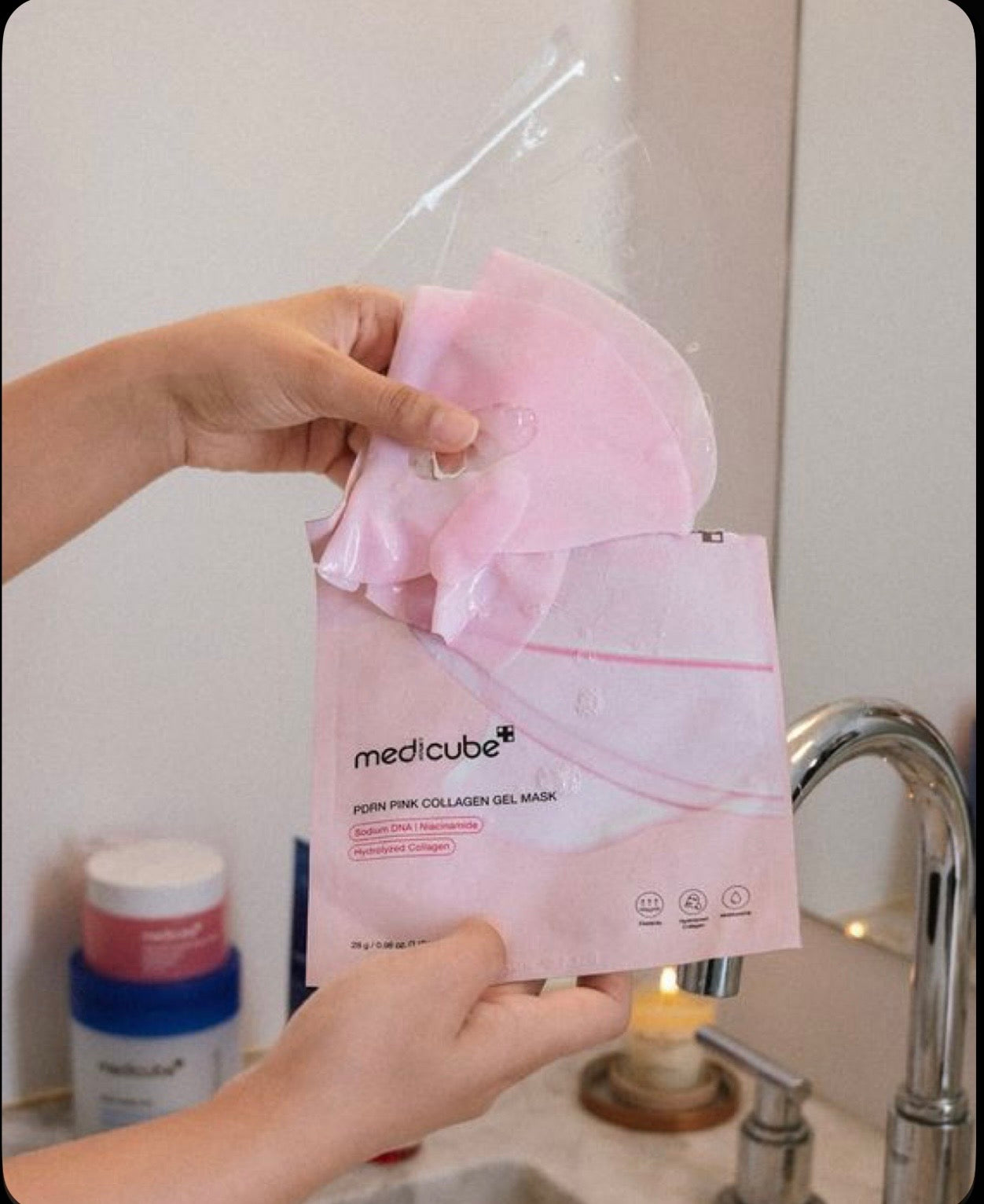 Medicube PDRN Pink Collagen Gel Mask